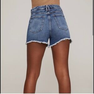 Good American Bombshell Shorts Distressed